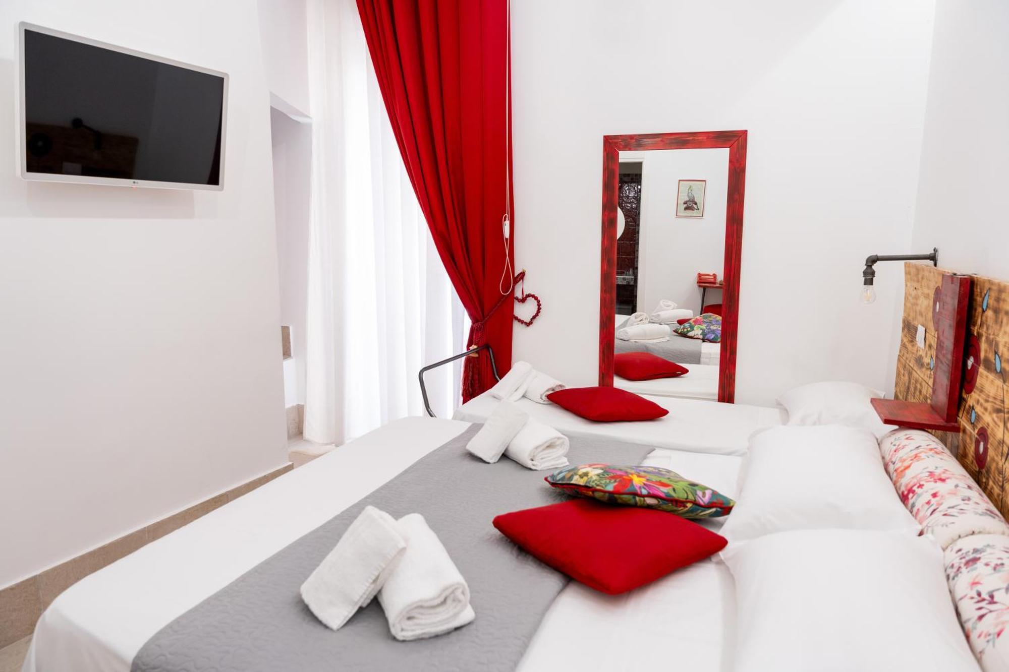 Bed and Breakfast Palazzo Nicolaus Del Borgo Antico Бари Экстерьер фото